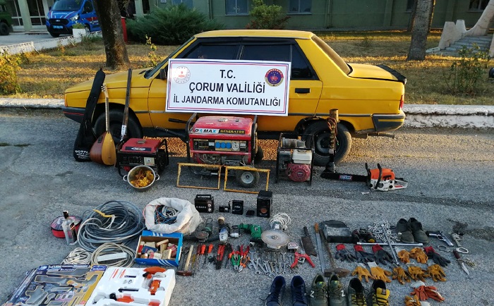 HIRSIZLIK YAPAN 2 KİŞİ TUTUKLANDI