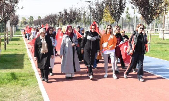 KADINLARDAN BARIŞ HAREKATINA DESTEK