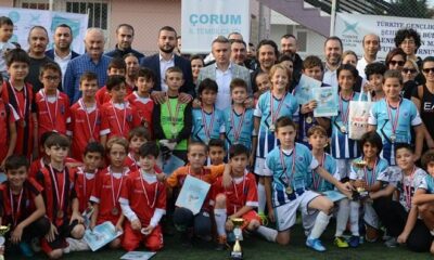 MAVİ AY GENÇLİKSPOR ŞAMPİYON OLDU