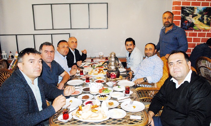 ÖĞRENCİ SERVİSÇİLERİ KAHVALTIDA BULUŞTU