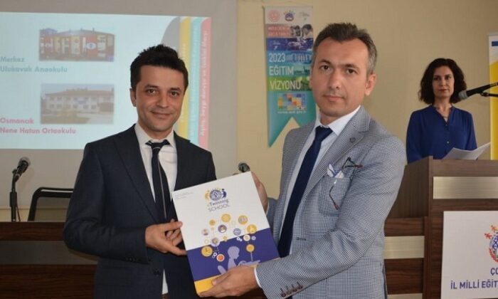 ULUKAVAK ANAOKULU ÖDÜLLERİ ALDI