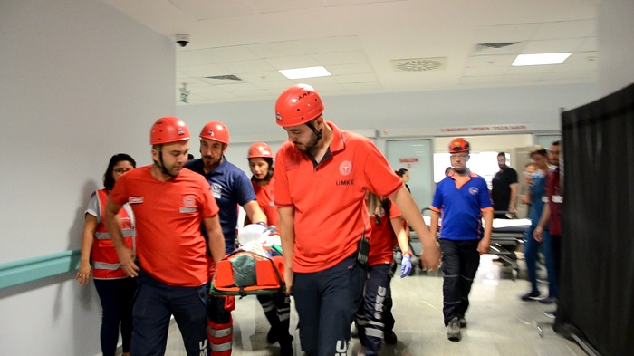 HASTANEDE DEPREM TATBİKATI YAPILDI