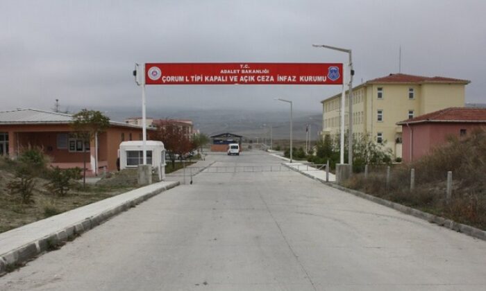 HÜKÜMLÜLER ARASINDA KAVGA ÇIKTI
