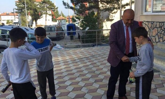 ÇOCUKLAR BAŞKAN’A İSTEKLERİNİ İLETTİ