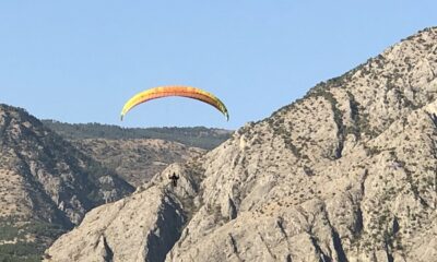 YAMAÇ PARAŞÜTÇÜLERİNİN BÜYÜLEYEN UÇUŞU