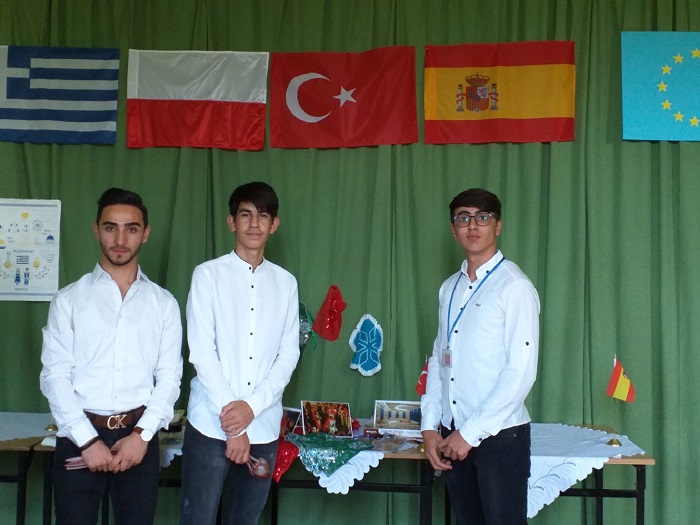 MEHMETÇİK ANADOLU LİSESİ POLONYA’DA