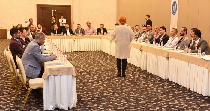 BELEDİYE YÖNETİMİNE HİZMET İÇİ SEMİNER