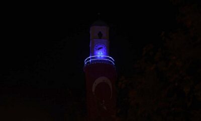 SAAT KULESİ MAVİ RENK İLE IŞIKLANDIRILDI