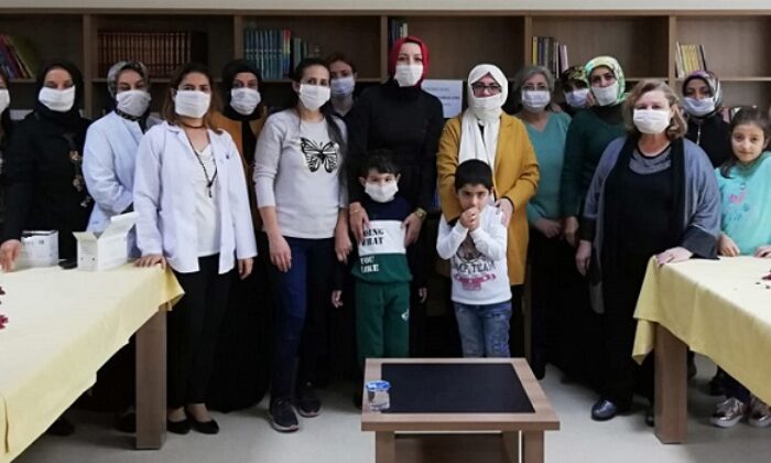 MASKELİ FARKINDALIK OLUŞTURDULAR