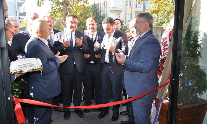 ESMAHALL RESTORAN VE CAFE HİZMETE AÇILDI