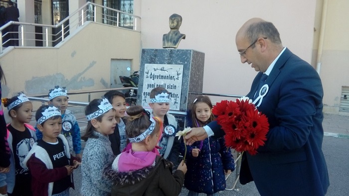YUNUS EMRE’DE ATATÜRK’Ü ANMA PROGRAMI