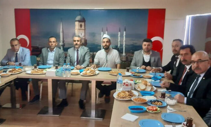 ESNAFIMIZLA YÜRÜMEYE DEVAM EDECEĞİZ