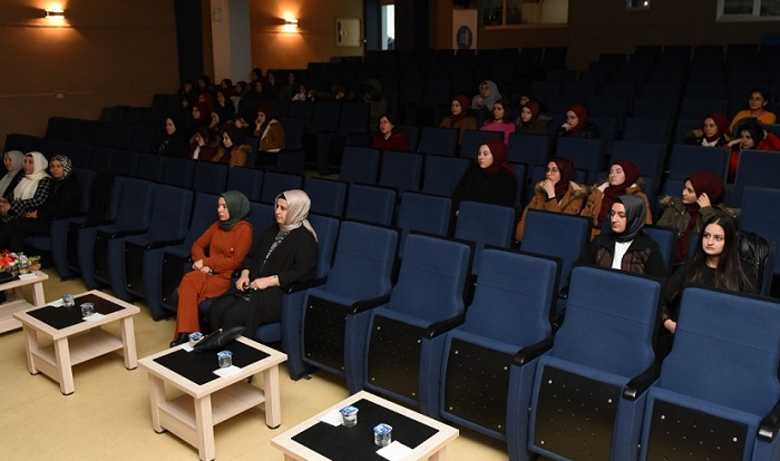 KADIN MECLİSİNDEN FARKINDALIK SEMİNERİ
