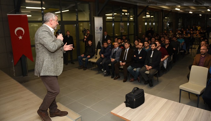 BAŞKAN ÖĞRENCİLERLE BİR ARAYA GELDİ