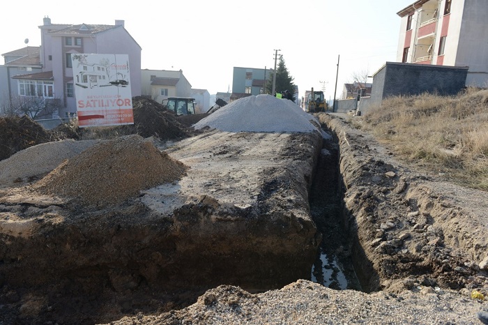 İÇME SUYU HATTI YOLA ALINDI