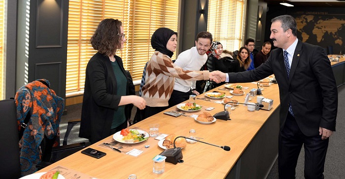 ENGELSİZ ÜNİVERSİTE İÇİN ÇALIŞIYORLAR