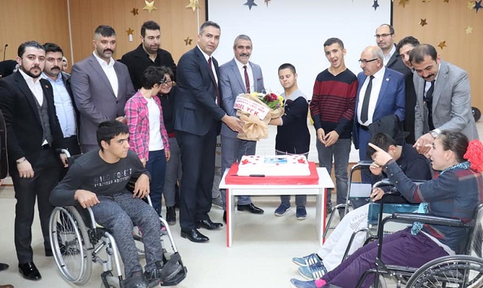 EN BÜYÜK ENGEL SEVGİSİZLİKTİR