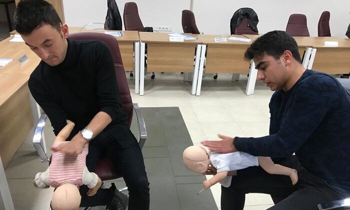 EMNİYET TEŞKİLATINA İLKYARDIM EĞİTİMİ