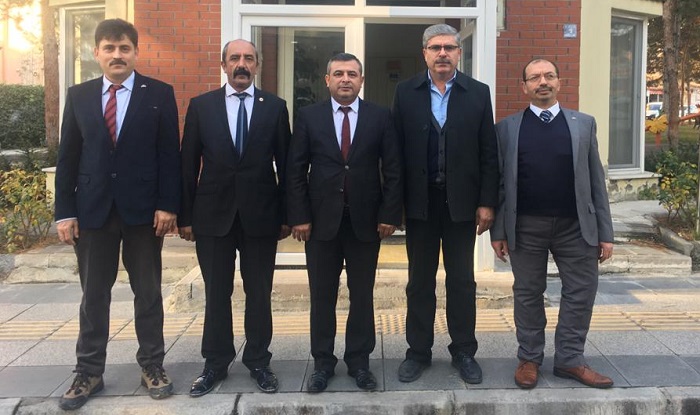 MAHALLE MUHTARLARINI ZİYARET ETTİ