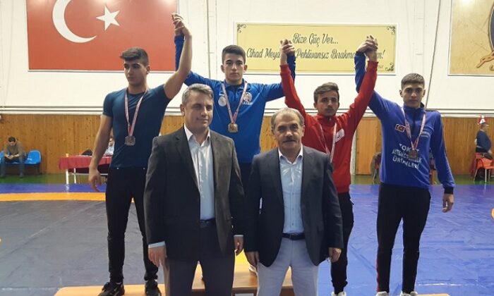 GÜREŞTE TÜRKİYE TURNUVASINA KATILACAKLAR