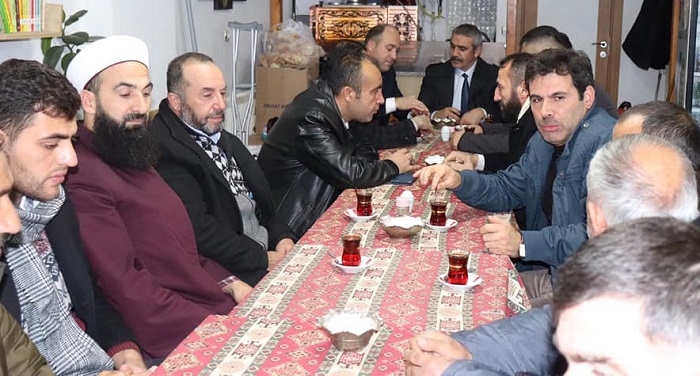 CAMİ CEMAATİ İLE SOHBET ETTİLER