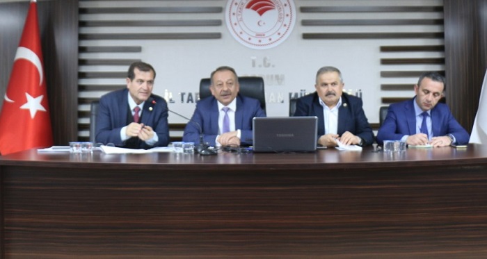 KÖYLERDE DUT AĞACI EKİLECEK
