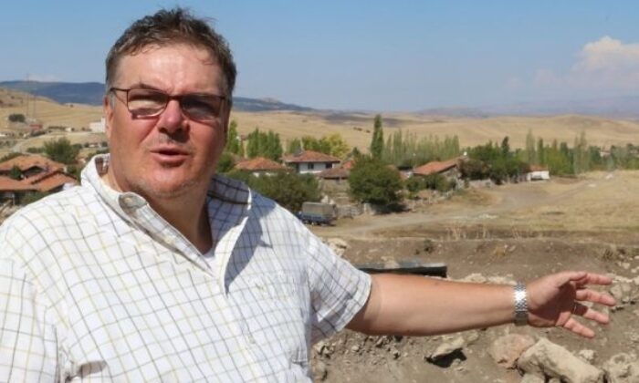 HATTUŞA KAZI BAŞKANINA ANLAMLI ÖDÜL