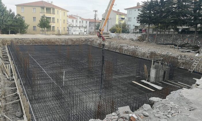 KARŞIYAKA ORTAOKULU İNŞAATI BAŞLADI