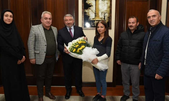 ŞEHİT AİLELERİNDEN TEŞEKKÜR ZİYARETİ