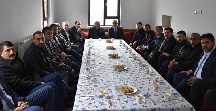 VAHAPOĞLU’NDAN MEMLEKET ZİYARETİ