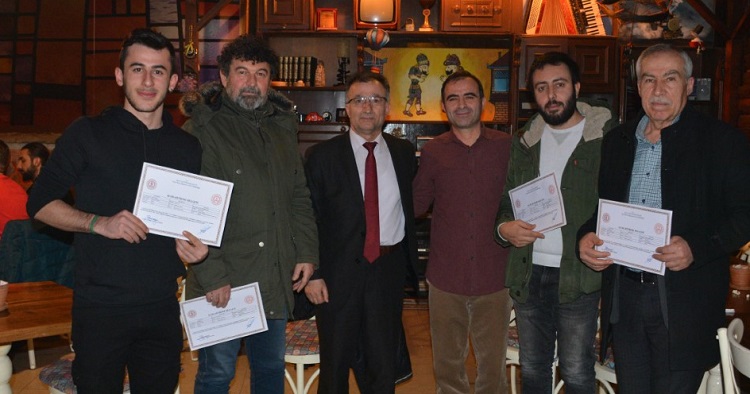 BAĞLAMA YAPIMCISI KURSU SONA ERDİ