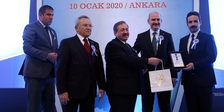 YILIN KAYMAKAMI ÖDÜLÜ ALDI