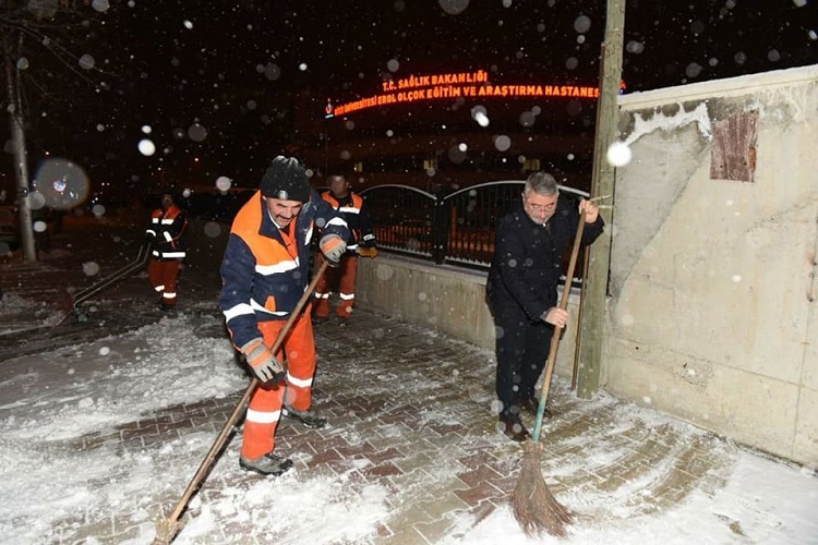 ÇORUM’DA YILIN İLK KAR YAĞIŞI
