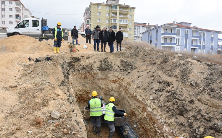 ALTYAPI ÇALIŞMALARI DEVAM EDİYOR