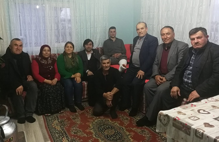 YARALI ASKERE GEÇMİŞ OLSUN ZİYARETİ