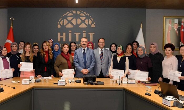 EBE VE HEMŞİRELERE DOĞUM KOÇLUĞU EĞİTİMİ