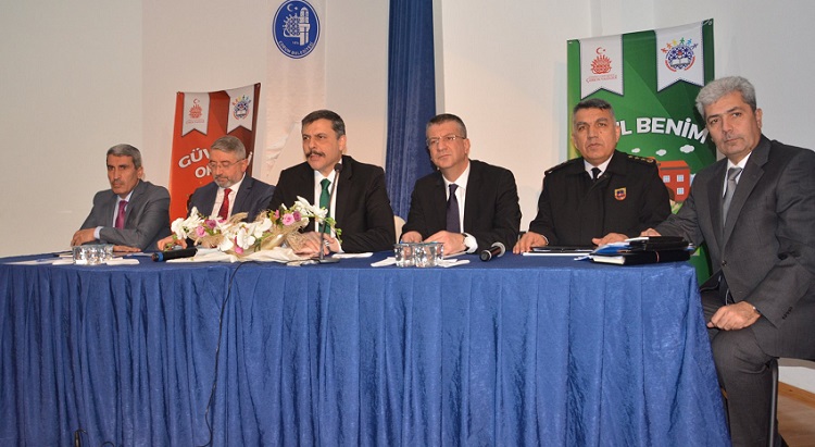 OKULLARIN GÜVENLİĞİ TOPLANTIDA GÖRÜŞÜLDÜ