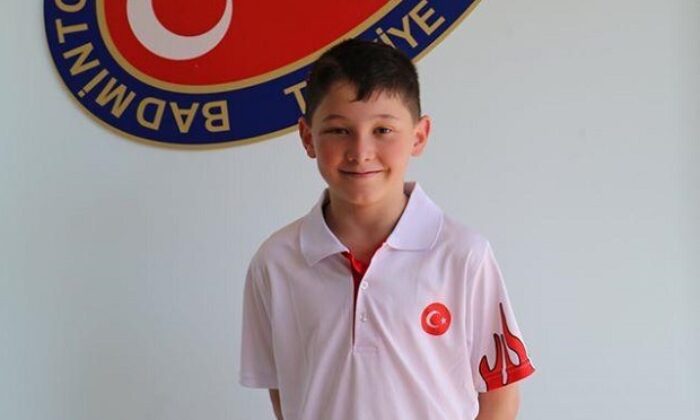 MİLLİ TAKIM FORMASI GİYECEK