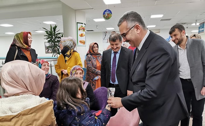 BAŞKAN AHLATCI’NIN YILBAŞI MESAİSİ