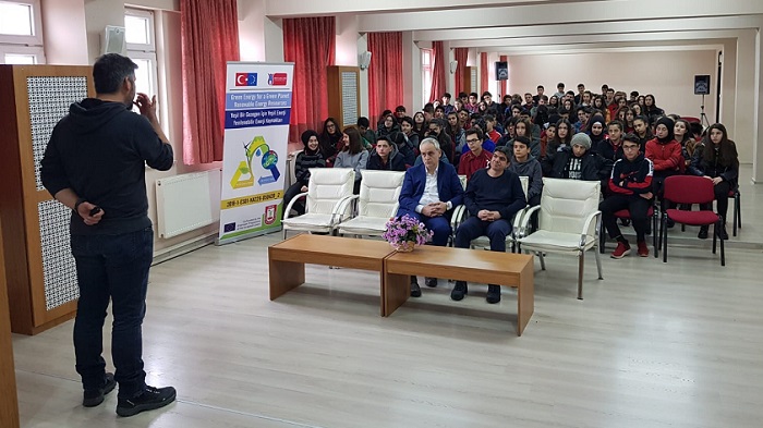 YENİLEBİLİR ENERJİ KAYNAKLARI ANLATILDI