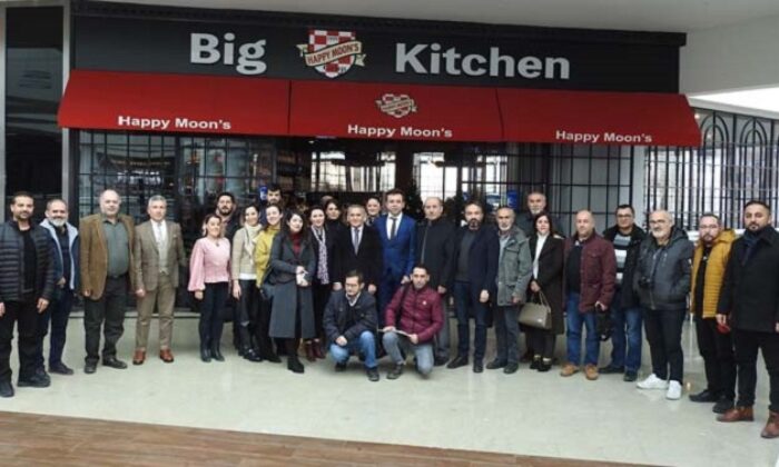 AHL PARK’TAN BASINA KAHVALTI JESTİ