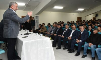 VALİ VE BAŞKAN GENÇLERLE BULUŞTU