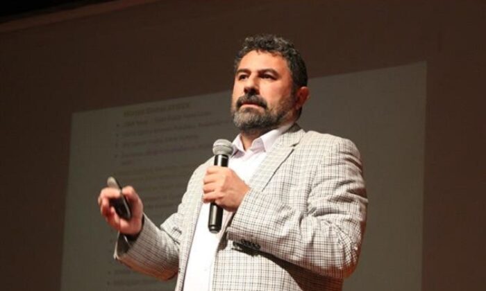 ROL MODEL OLARAK BABA KONFERANSI
