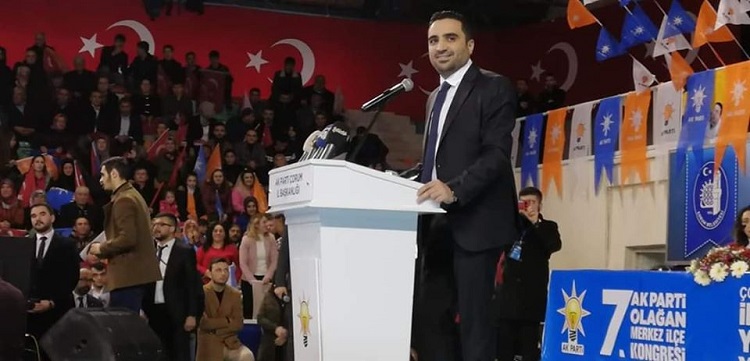 AK PARTİ’DE ERHAN AKAR GÜVEN TAZELEDİ