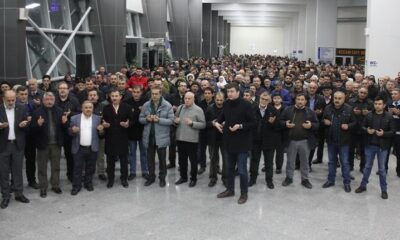 ÖZEL TUR UMRECİLERİ DUALARLA UĞURLANDI
