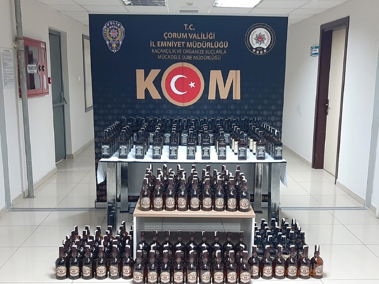KAÇAK İÇKİ SEVKIYATI ÖNLENDİ