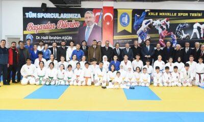 BELEDİYE’NİN BEŞ YILDIZLI SPOR TESİSİ AÇILDI