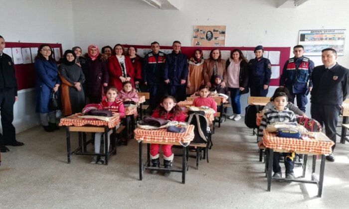 JANDARMANIN TANITIMI YAPILDI