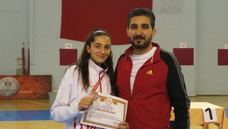 MİLLİ TAKIMI GURURLA TEMSİL ETTİ