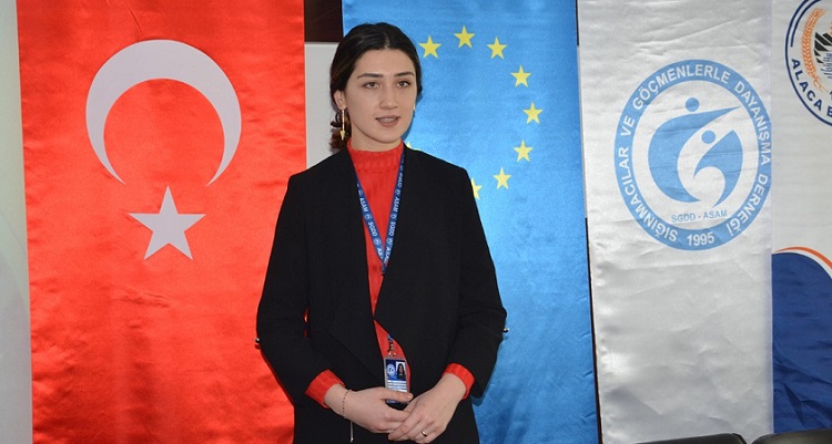 MÜLTECİLER İLE İLGİLİ KONFERANS DÜZENLENDİ